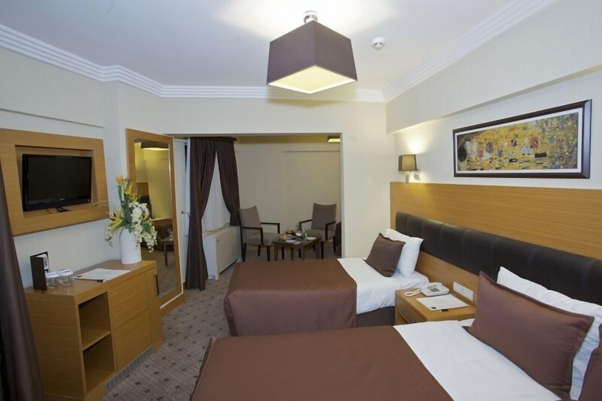 Mirilayon Hotel - Old Town Istanbul Bilik gambar